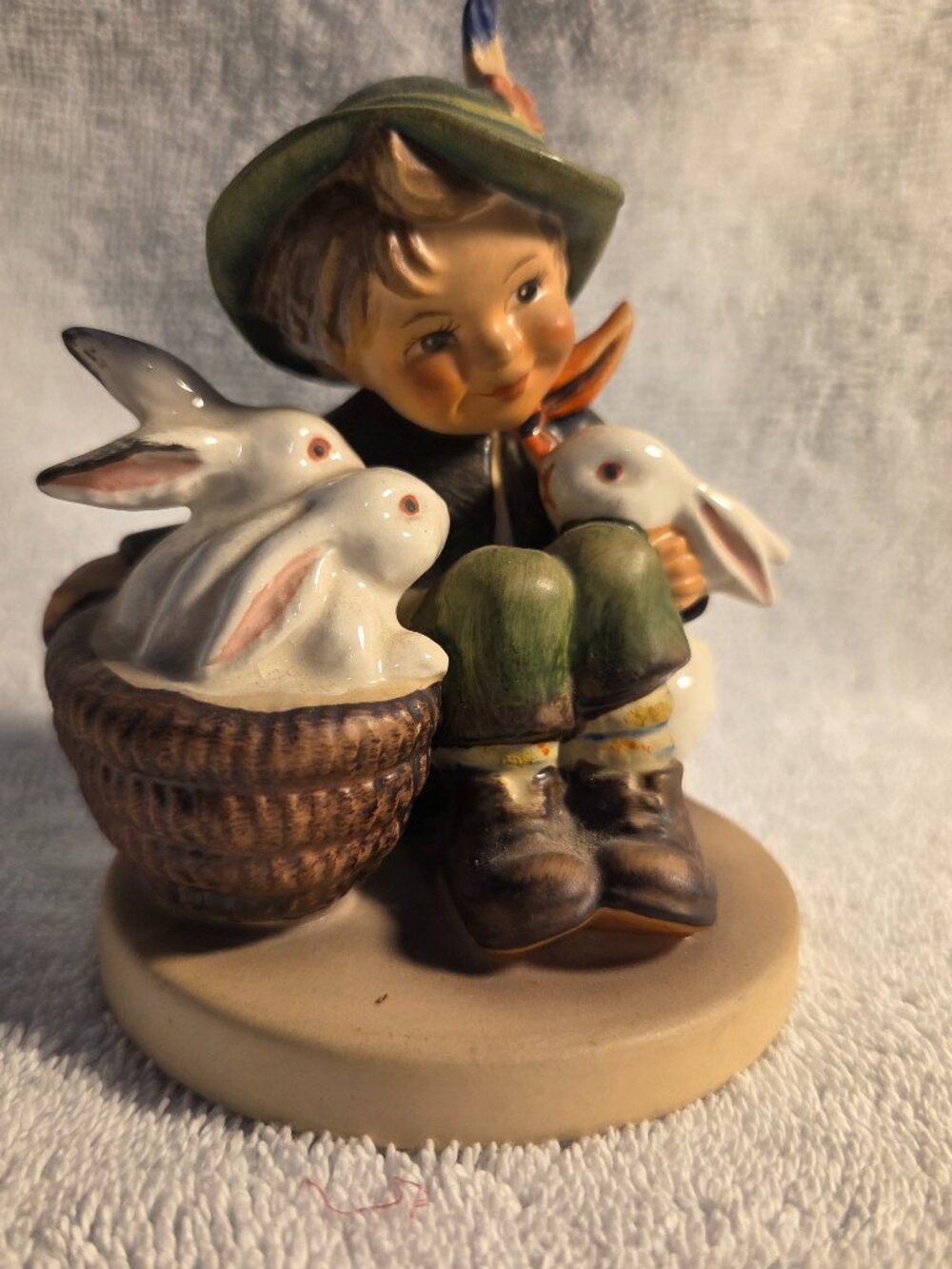 M J Hummel 'Playmates' #58/0 TMK 3 4" Figurine 1960's